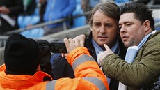 FOTKA S KOUČEM. Roberto Mancini, trenér Manchesteru City, se před sledovaným