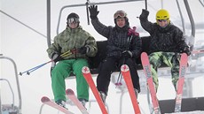 Zahájení lyžařské sezony ve skiareálu na šumavském Špičáku.
