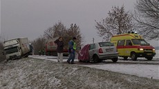 elní stet osobního a nákladního auta u Zámrsku na Orlickoústecku na silnici