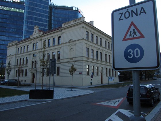 Značka v Baarově ulici v Praze 4.