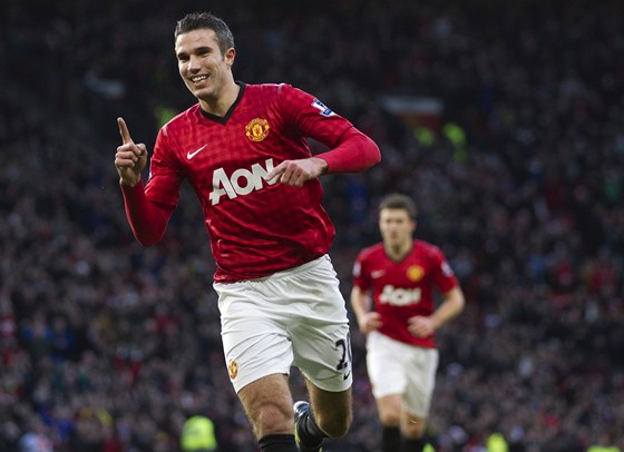 DVAADVACET. Pesn tolik soutních gól dal zatím Robin van Persie v dresu Manchesteru United.