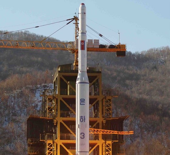 Start severokorejské rakety Unha-3, která 12. prosince 2012 vyletla na obnou