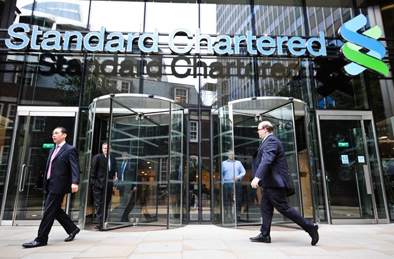 Sídlo britské banky Standard Chartered v Londýn.