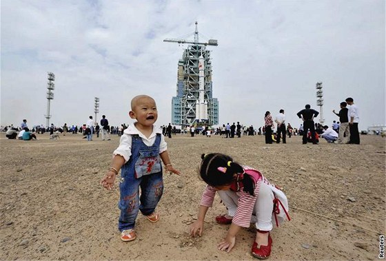 Čínská vesmírná loď Šen-čou 7