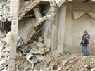 Rozbombardované domy v Homsu (6. prosince 2012)
