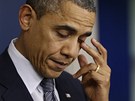 Prezident Barack Obama se rozplakal ped novinái pi vystoupení ke stelb ve