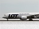 Na ruzyské letit poprvé pistál linkový letoun Boeing 787 Dreamliner polské...
