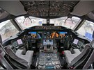 Kokpit Boeingu 787 Dreamliner.