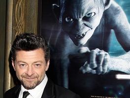 Andy Serkis, filmový Glum, na premié�e filmu Hobit: Neo�ekávaná cesta v New...
