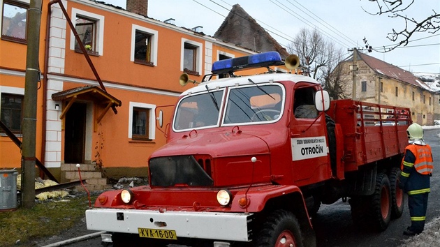 Por zniil rodinn dm v Brti na Karlovarsku.