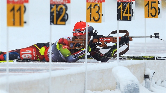 PRVN STELBA. Gabriela Soukalov zastlela ve sprintu Svtovho pohru ve slovinsk Pokljuce zcela ist a vybojovala svj premirov triumf v SP.