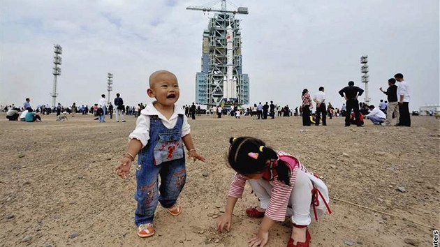 ��nsk� vesm�rn� lo� �en-�ou 7