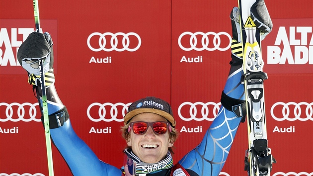 MISTR. Ted Ligety slav triumf v obm slalomu v Alta Badii.  