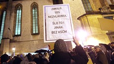 Na protikomunistické demonstraci se na eskobudjovickém Piaristickém námstí