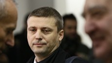 Poslanec Roman Pekárek stanul p�ed Vrchním soudem v Praze (18. prosince 2012).