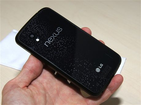 Google Nexus 4 od LG