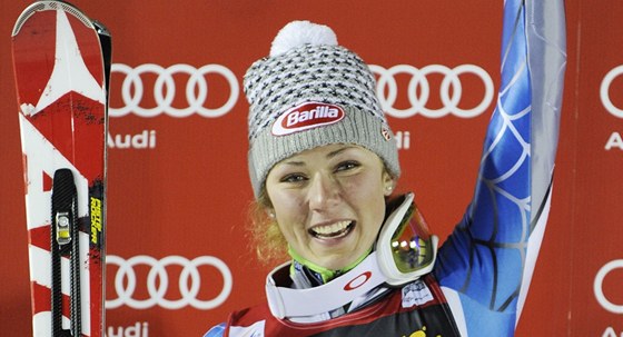 Sedmnáctiletá Amerianka Mikaela Shiffrinová vyhrála v Aare svj první závod