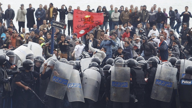 Protesty proti prezidentovi Mursmu a Muslimskmu bratrstvu v Alexandrii (21. prosince 2012)