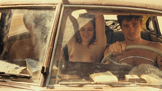 Kristen Stewartov ve filmu On The Road (2012)