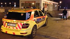 Pád �lov�ka pod soupravu metra.
