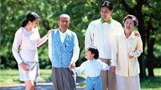 �ína si do�lápla na nevd��né potomky. Do zákona prosadila, aby mohli sta�í