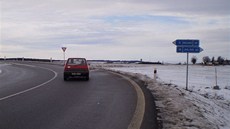 Za Moravskými Bud�jovicemi je zrádný nájezd na nový obchvat m�sta, hlavní tah