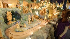 Betlém v Horní Lidči má přes 250 dřevěných figurek. Část z nich se pohybuje.