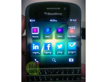 BlackBerry X10 s QWERTY klvesnic