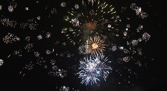 Ohňostroj na oslavu nového roku se v Praze se letos opět koná 1. ledna (Ilustrační snímek)