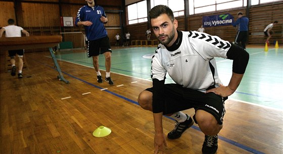 Václav Vaíek na tréninku jihlavských fotbalist.
