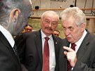 Vladimír Franz, Pemysl Sobotka a Milo Zeman spolu hovoí ped debatou