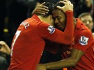 GÓLOVÁ RADOST. Raheem Sterling (vpravo) a Luis Suárez slaví trefu Liverpoolu.
