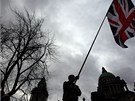 Probrittí radikálové svj protest vyjádili máváním britskými vlajkami (7....
