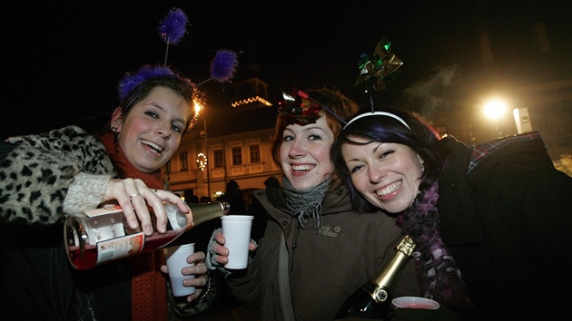 Oslava nového roku na Karlově náměstí v Třebíči (1. ledna 2013).