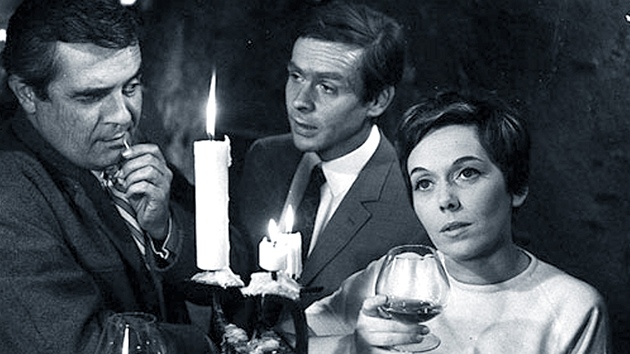 Jiřina Jirásková v hořké komedii Václava Gajera Jak se zbavit Helenky (1967)
