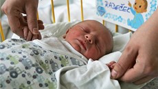 První novoro�ní miminko z Vyso�iny p�i�lo na sv�t �ty�i minuty p�ed jednou