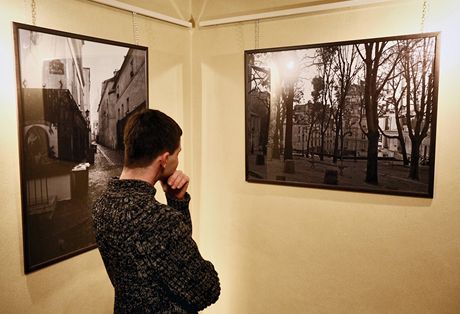 Vernisá výstavy fotografií od Jana Kanyzy, nazvané Mon Paris, v Dusilov vile