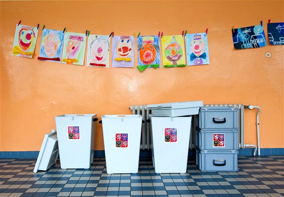 Pipravené volební urny (Ilustraní snímek)
