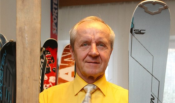 Ředitel novoměstského Sportenu Ján Hudák vede podnik už čtvrt století.