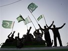 Stoupenci vlivného pákistánského duchovního Muhammada Tahira Kadrího v
