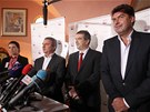 �lenové volebního �tábu Milo�e Zemana zatím �ekají na svého lídra. (12. ledna