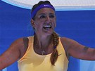 TO SNAD NE! Svtová tenisová jednika Victoria Azarenková z Bloruska bhem