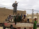 Islamisté z Ansar Dine (na snímku) ovládají zejména sever Mali. Zaali ale...