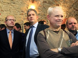 Bohuslav Sobotka, Jiří Dienstbier a Vladimír Špidla sledují první výsledky