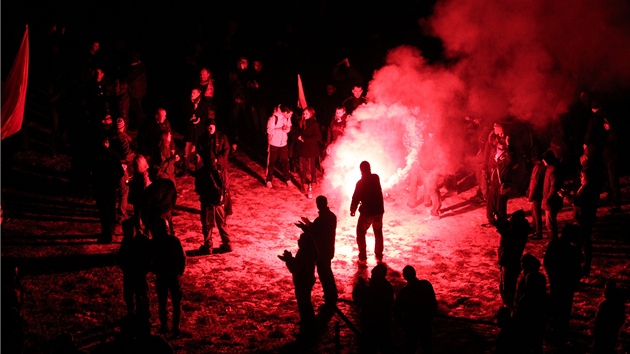 Fanouci brnnsk fotbalov Zbrojovky uspodali ke stolet klubu pochod za Lunky (sobota 12. ledna 2013)