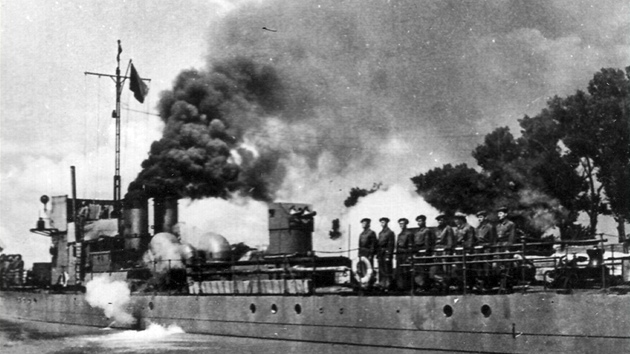 Lo� hlídkovala od roku 1932 a� do za�átku druhé sv�tové války na Dunaji. Poté