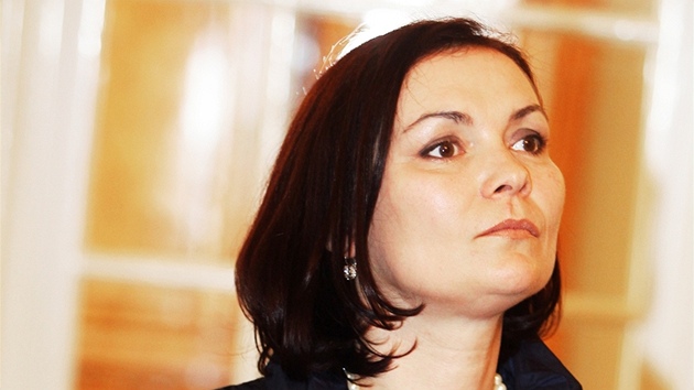 Radka Neasov pila spolu s manelem Petrem na novoron obd s prezidentem Vclavem Klausem a jeho chot Livi. (3. ledna 2011)