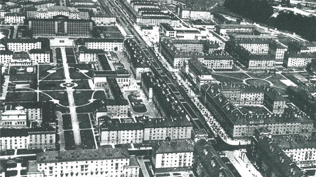 Havov se tak mohl jmenovat achtn nebo Hornkograd. Pohled z roku 1958 na nejstar st msta.
