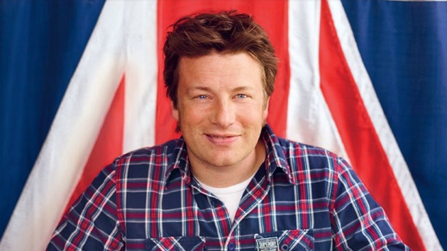 Jamie Oliver na titulu sv knihy Moje velk Britnie