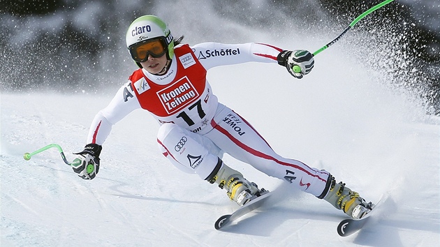 Anna Fenningerov pi superobm slalomu ve Svatm Antonu. 